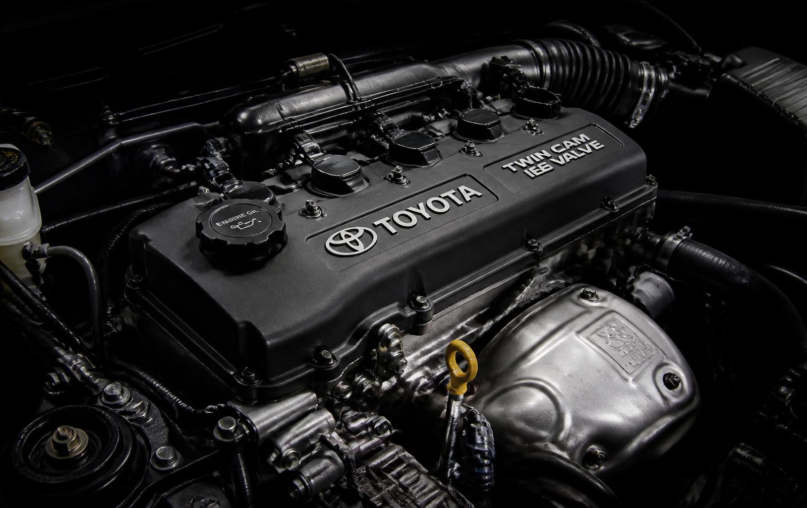 Legendiniai Toyota varikliai — 2JZ, 1UZ, 22R, 4A-GE, 1JZ ir kodėl jie tapo nemirtingais